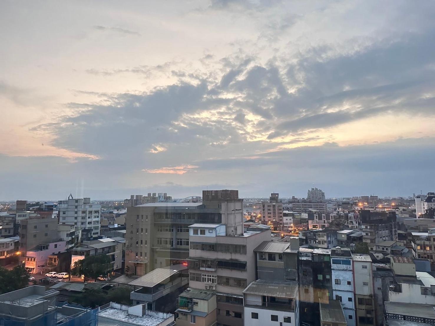 可青大飯店grand Ke-Cing Hotel Yilan Εξωτερικό φωτογραφία