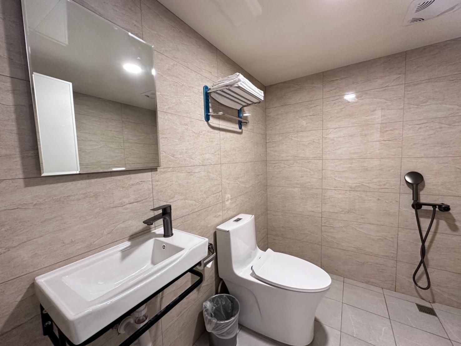 可青大飯店grand Ke-Cing Hotel Yilan Εξωτερικό φωτογραφία